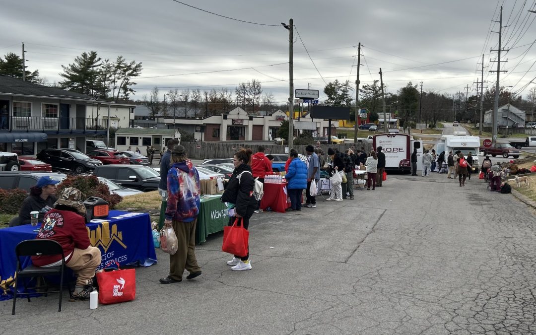 Supporting the Unhoused in Downtown Nashville